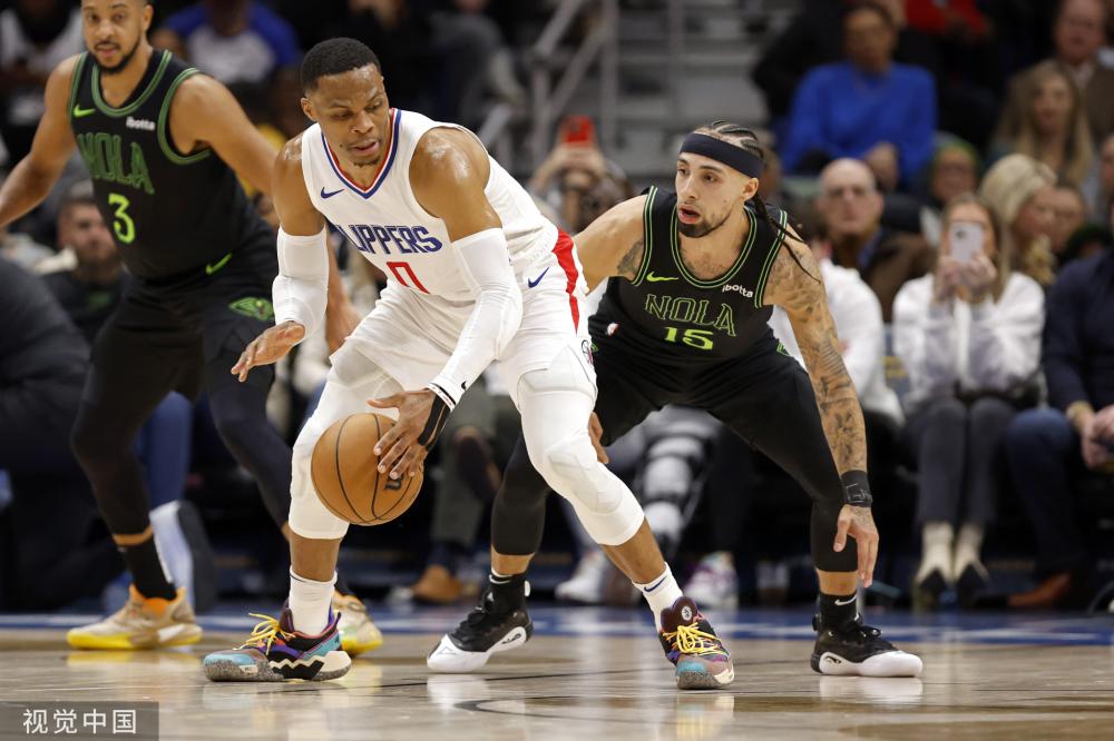 在俱乐部表 在俱乐部表