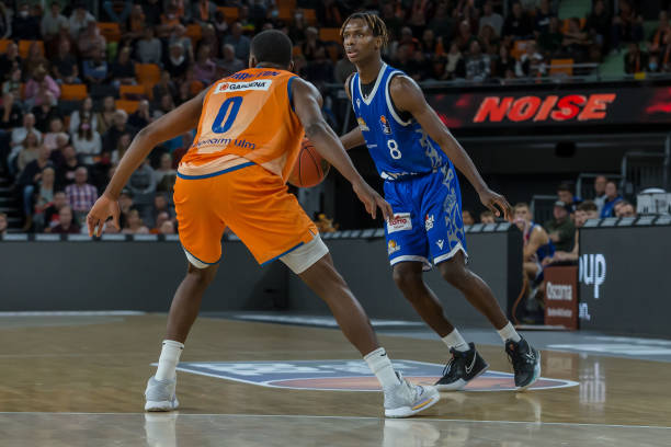 定着比赛的 定着比赛的